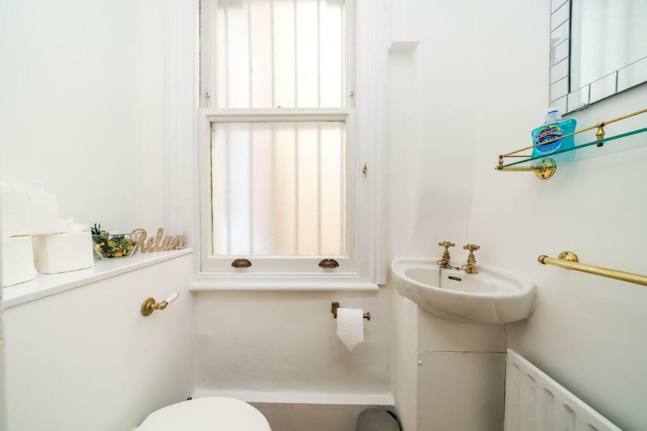 New 1 Bedroom Earls Court Flat Centre Of London Eksteriør billede